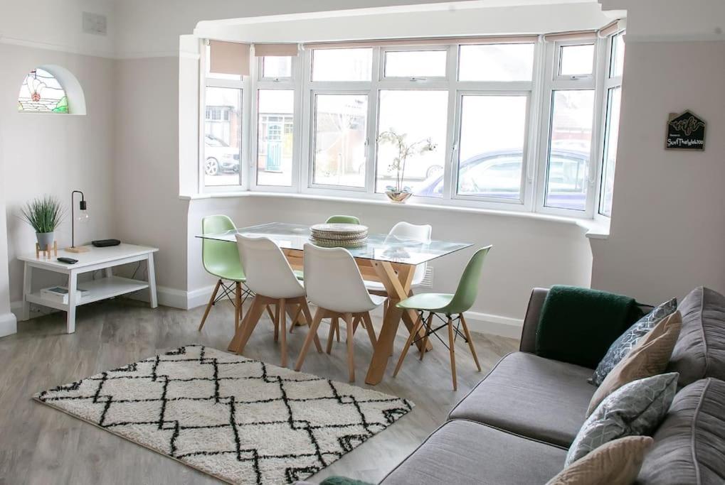 Coastal Haven In Leigh-On-Sea Leilighet Southend-on-Sea Eksteriør bilde
