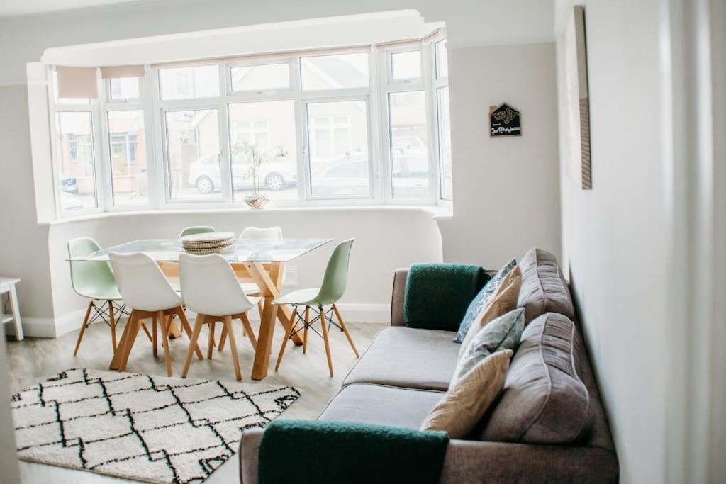 Coastal Haven In Leigh-On-Sea Leilighet Southend-on-Sea Eksteriør bilde